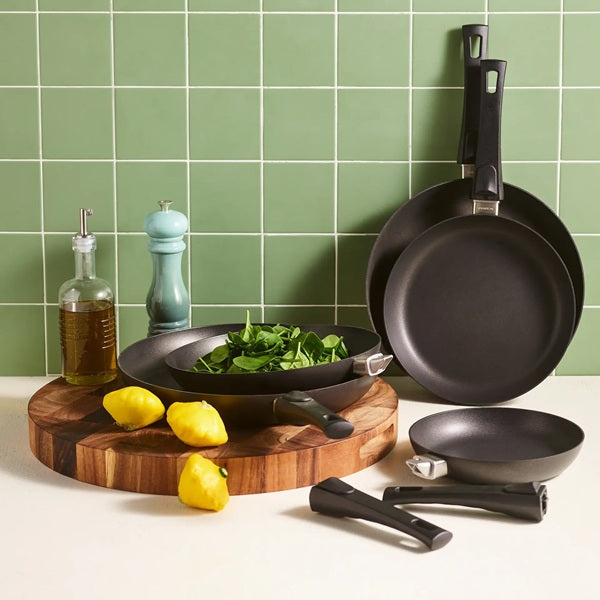 SCANPAN Urban Fry Pan w. Detachable Handle 26cm RRP$449